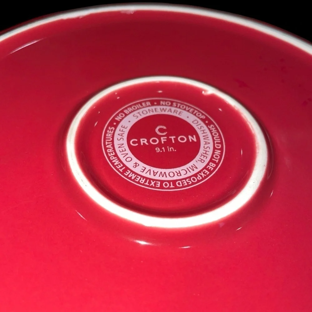 Crofton Vintage Scalloped Red & White Stoneware Pie Dish Pie Lovers Collection
